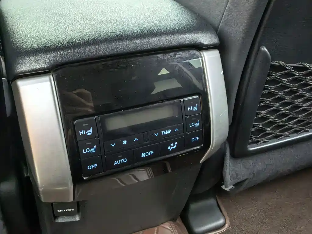 Toyota Prado — миниатюра 10