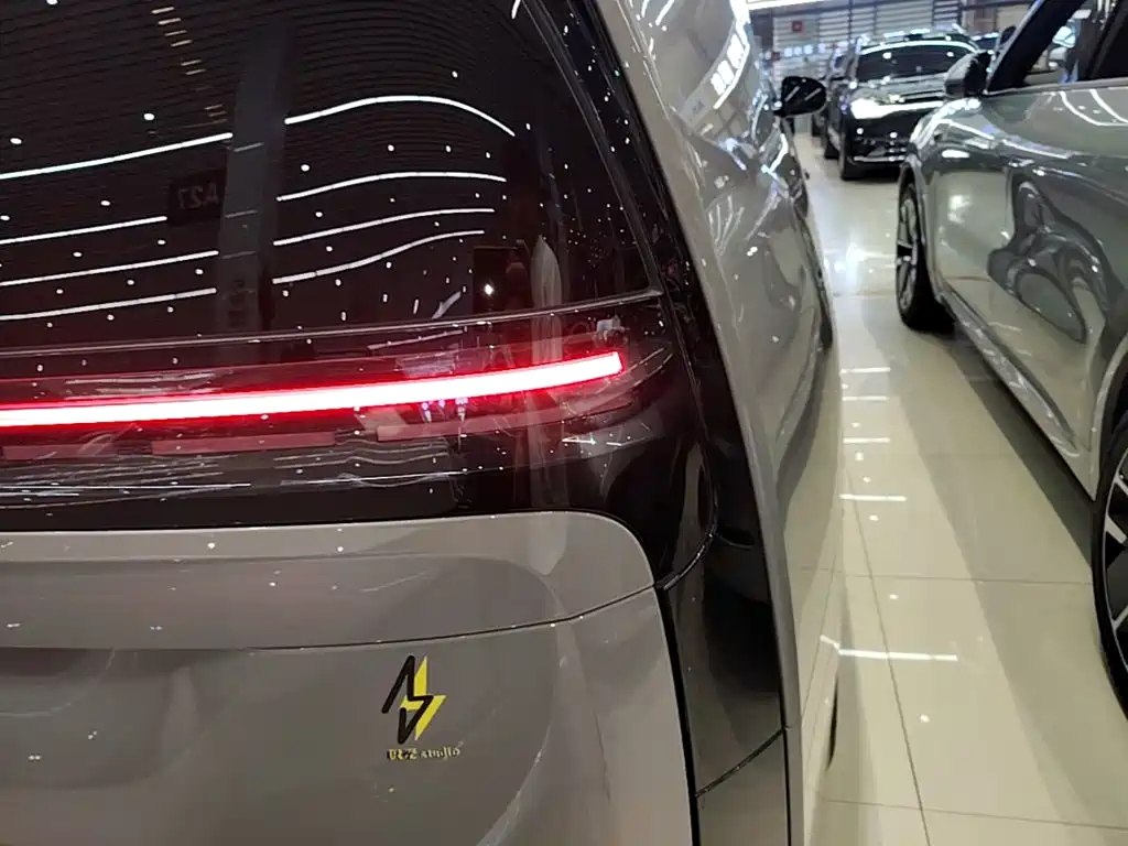 Li Auto Li MEGA — миниатюра 8