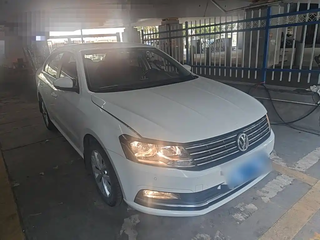 Volkswagen Lavida — миниатюра 4