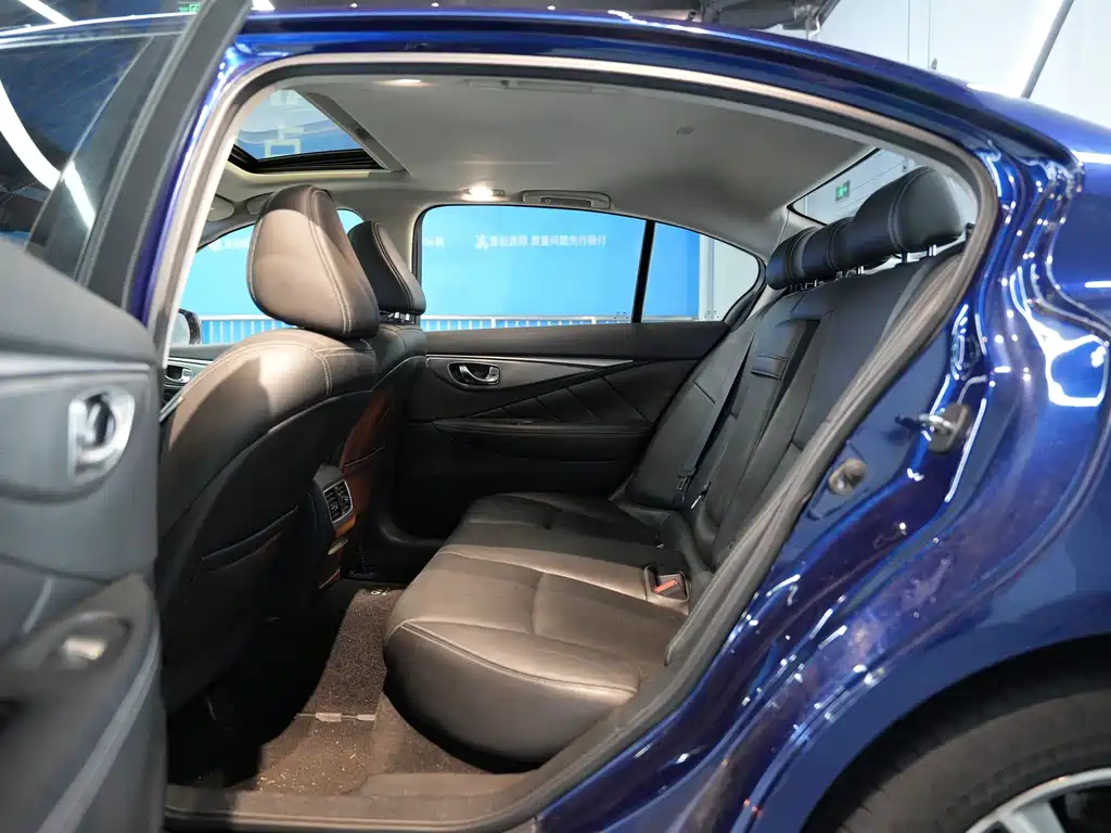 Infiniti Q50L — миниатюра 5