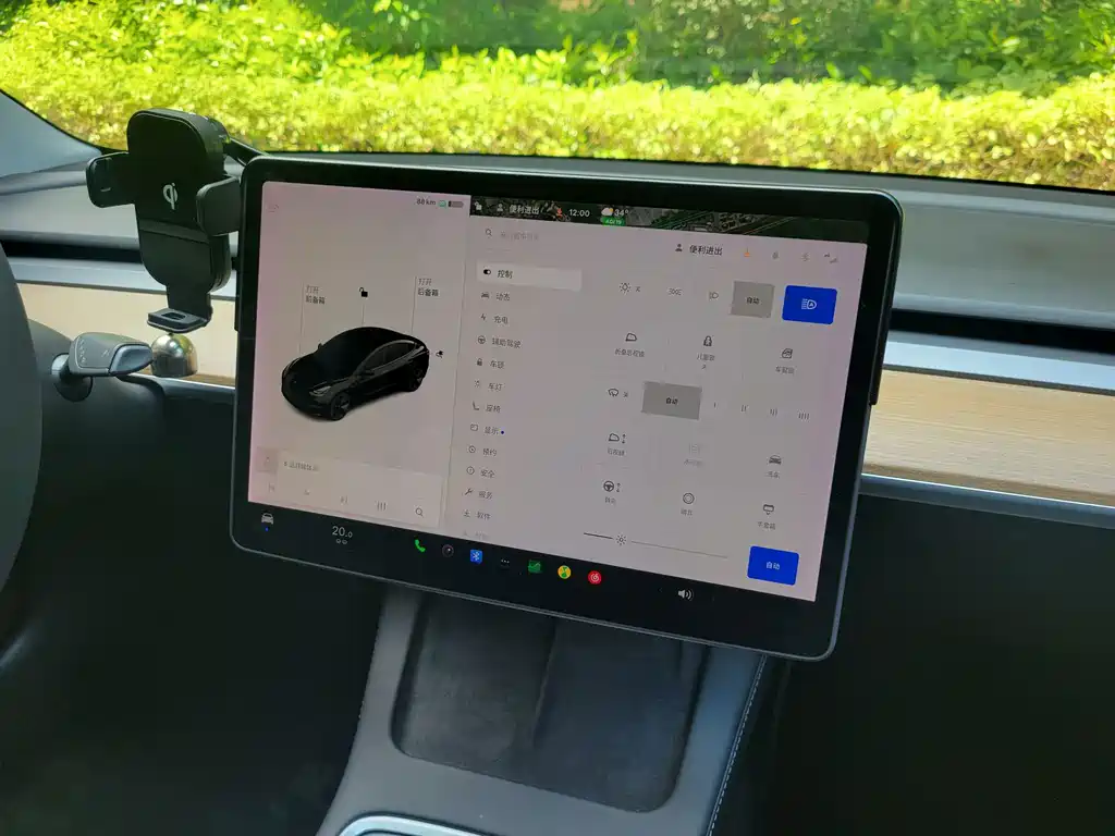 Tesla Model 3 — миниатюра 23