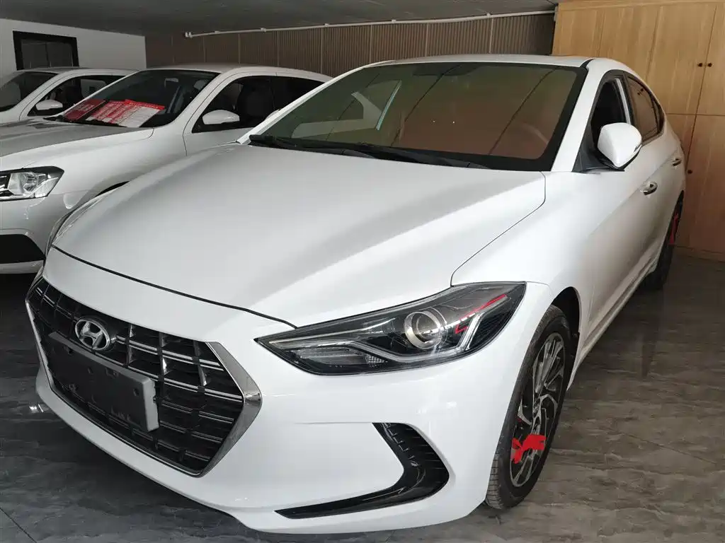 Hyundai Elantra 2020