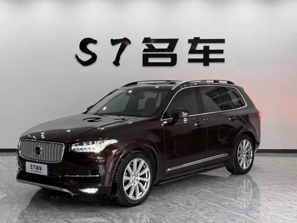 VOLVO  XC90