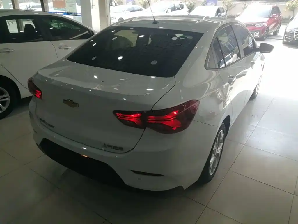 Chevrolet Cavalier — миниатюра 7