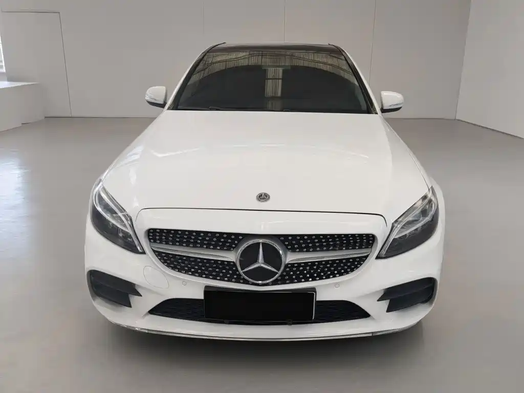 Mercedes-Benz C-Class — миниатюра 2