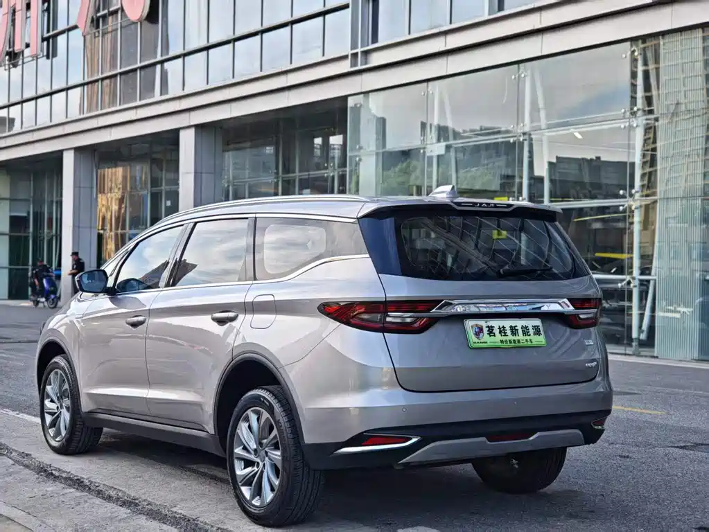 Geely Jia Ji New Energy — миниатюра 5