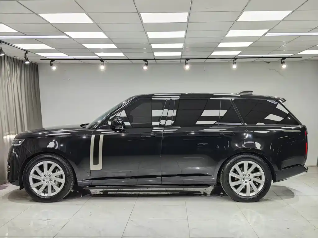 Land Rover Range Rover — миниатюра 3