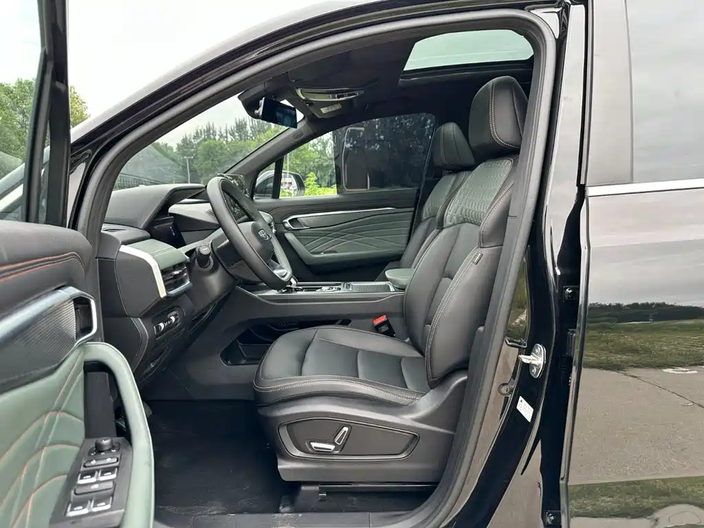 Geely Haoyue L — миниатюра 9