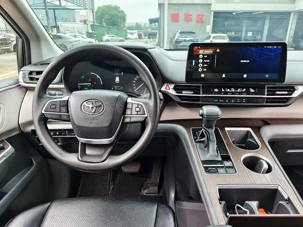 Toyota Sienna 2021 2.5L Comfort