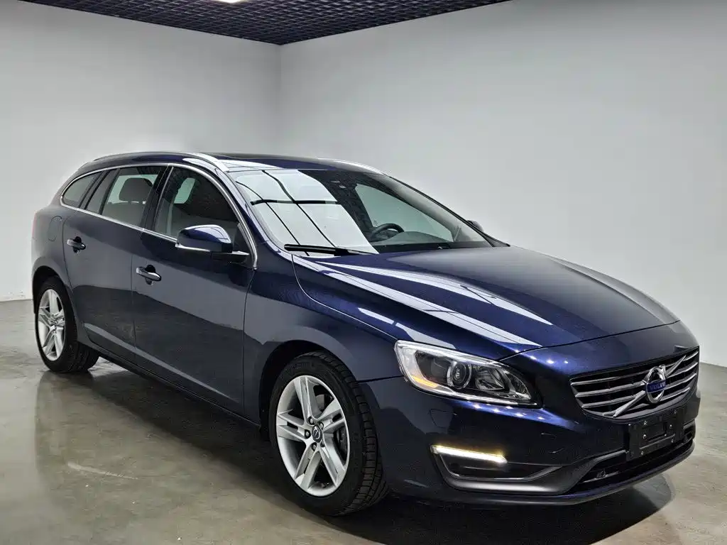 Volvo V60 — миниатюра 6