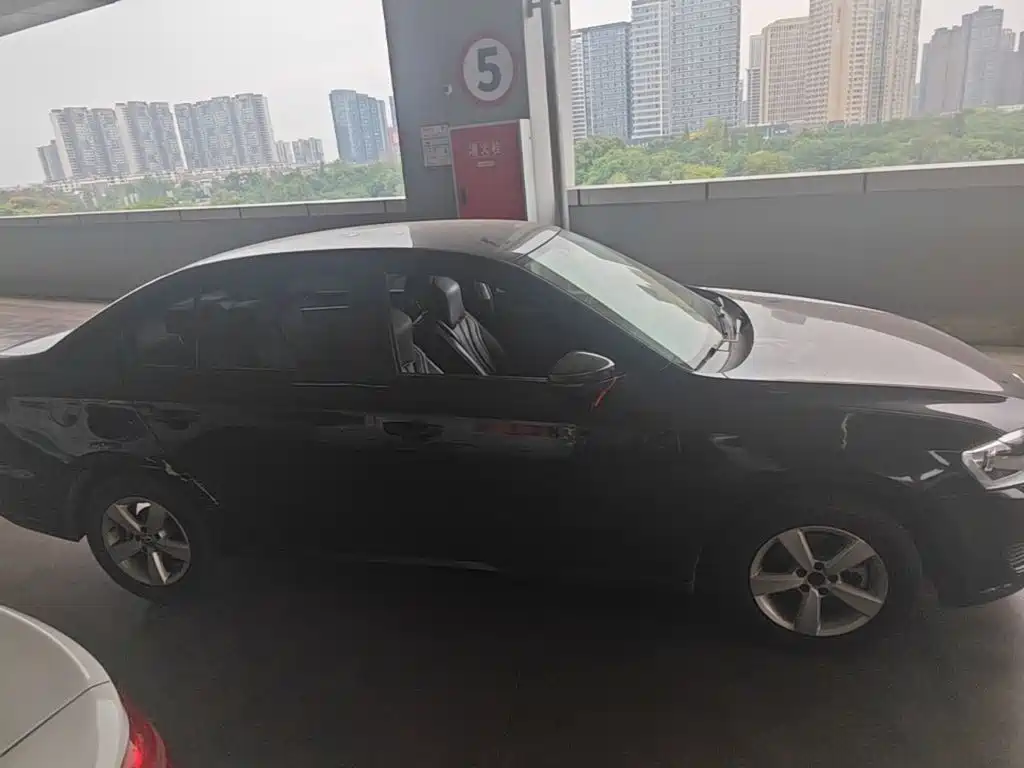 Volkswagen Lavida — миниатюра 26