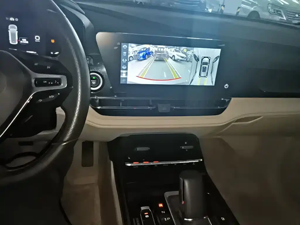 Wuling Victory — миниатюра 13