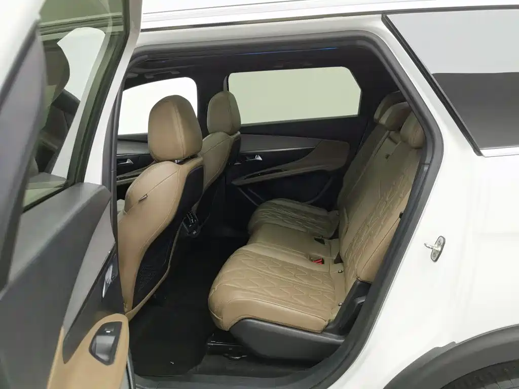Peugeot 5008 — миниатюра 15