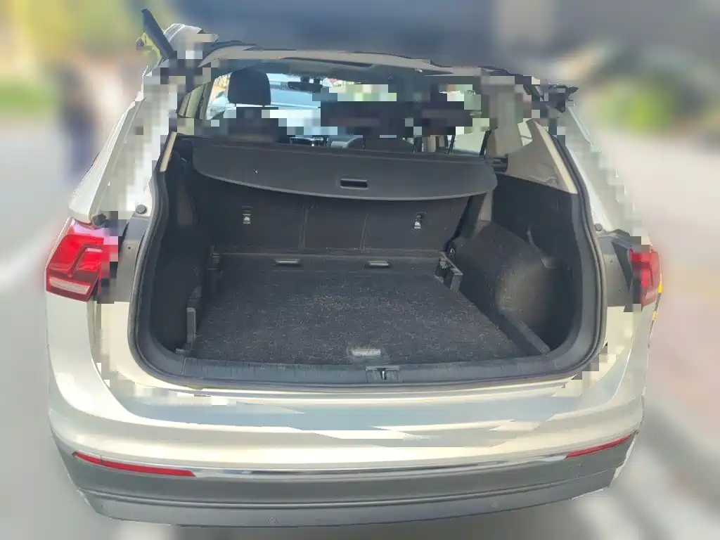 Volkswagen Tiguan L — миниатюра 20