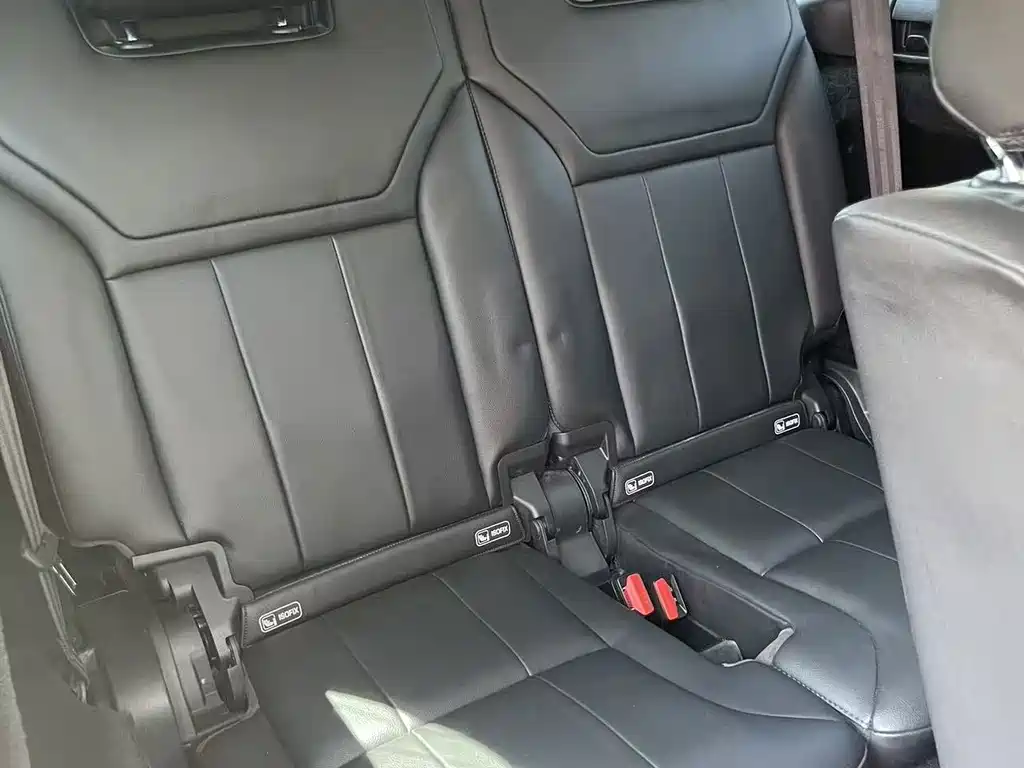 Land Rover Discovery — миниатюра 13