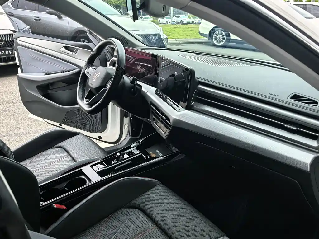 Volkswagen Lamando — миниатюра 6