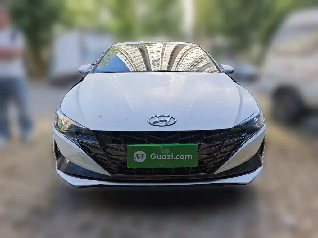 Hyundai Elantra — миниатюра 2