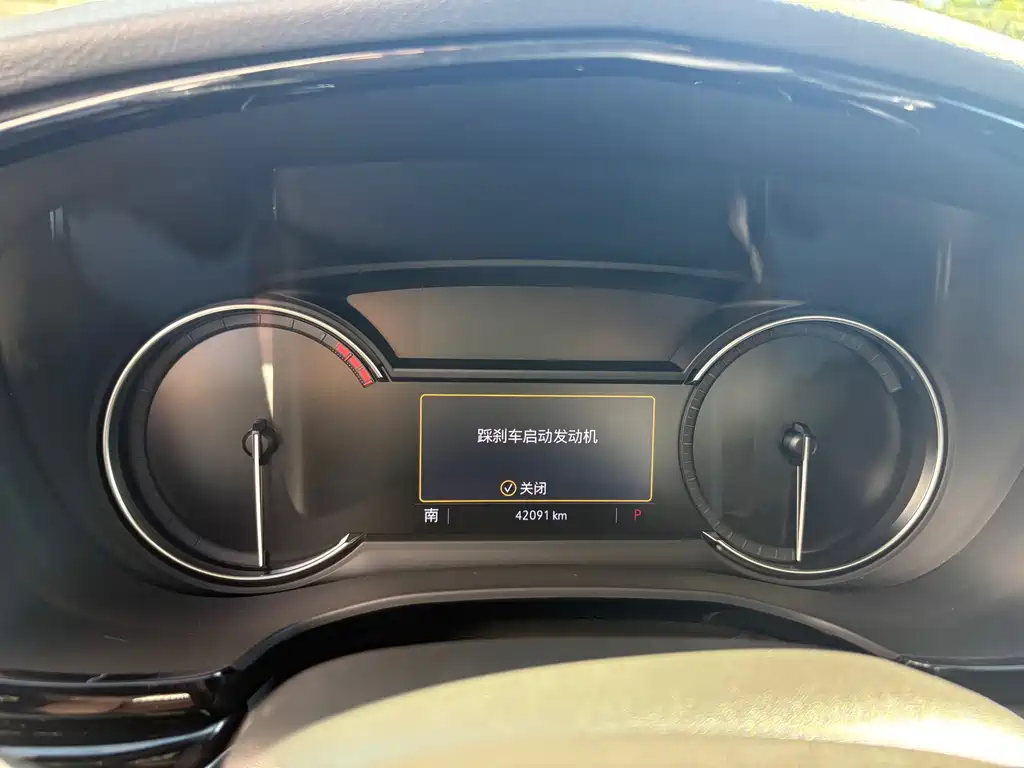 Cadillac XT6 — миниатюра 12