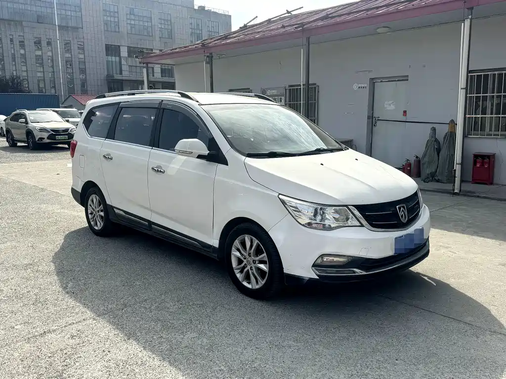 BAOJUN 730