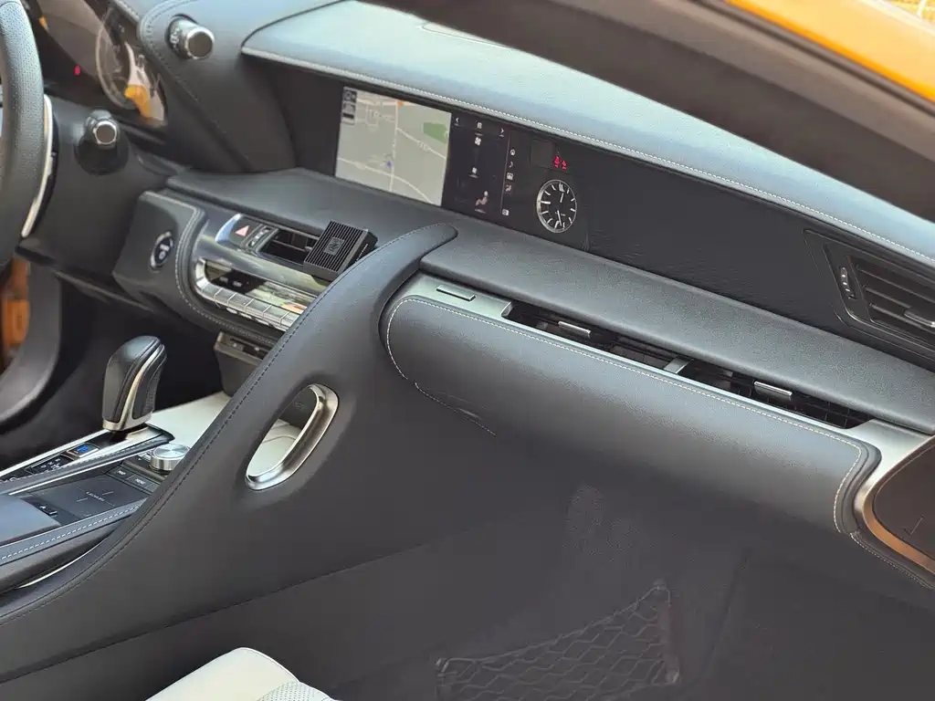 Lexus LC — миниатюра 18