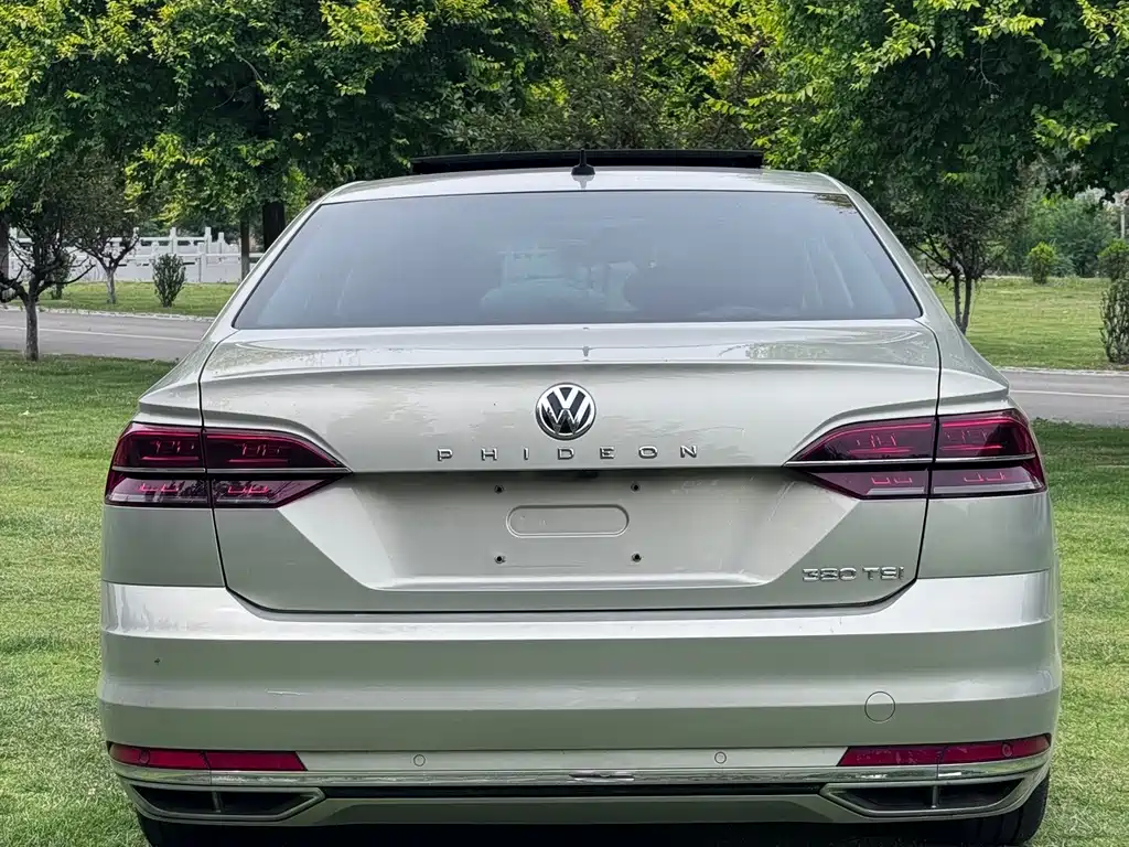 Volkswagen Phideon — миниатюра 8