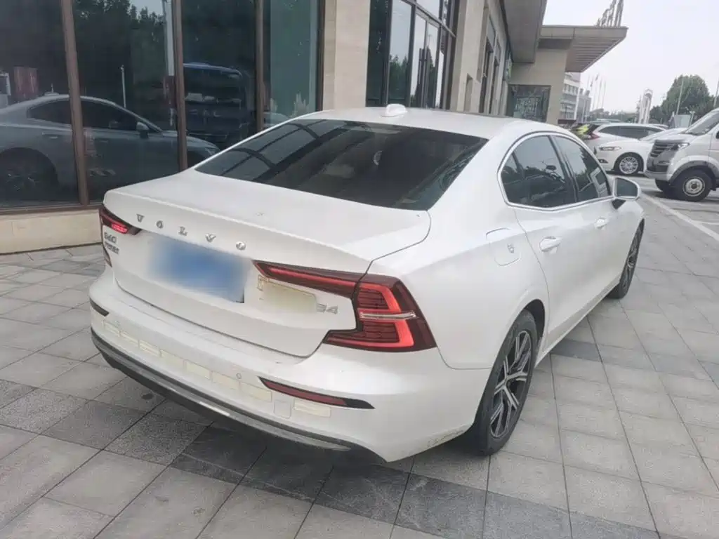 Volvo S60 — миниатюра 7