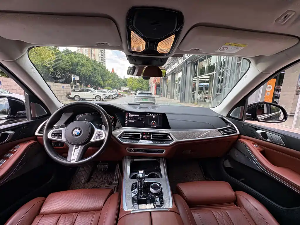 BMW X7 — миниатюра 11
