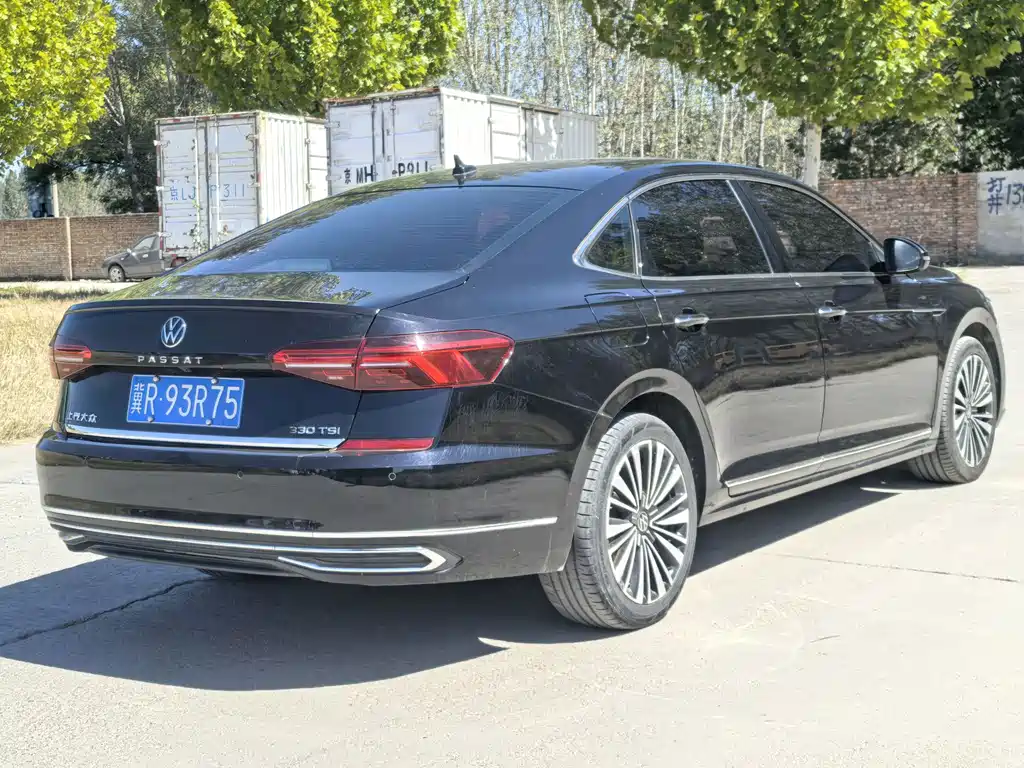 Volkswagen Passat — миниатюра 6