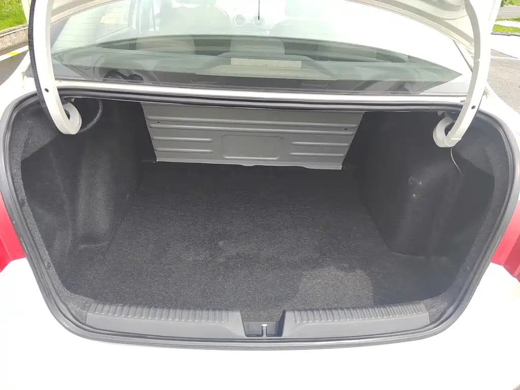 Volkswagen Jetta — миниатюра 15