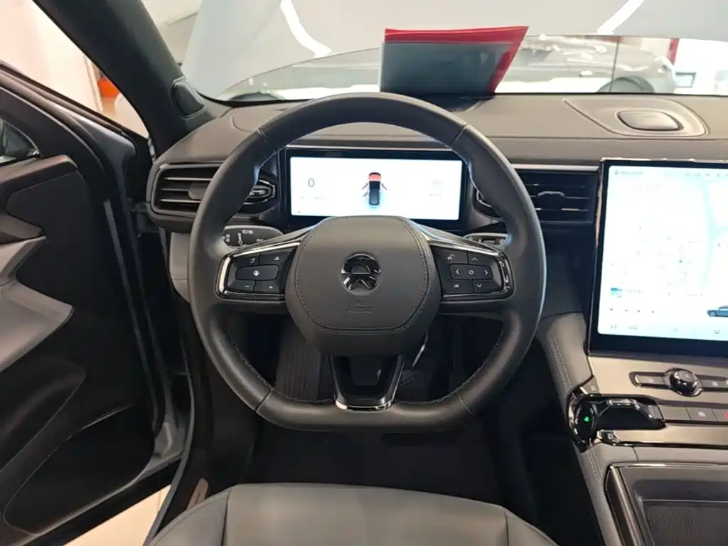 NIO ES6 — миниатюра 11