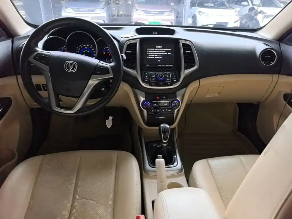 Changan Eado — миниатюра 10