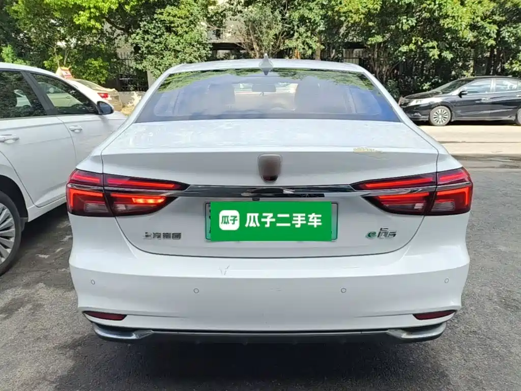 Roewe i6 New Energy — миниатюра 6