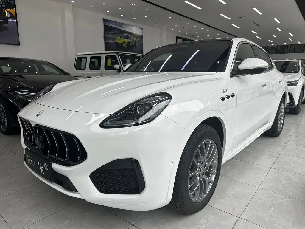 Maserati Grecale 0