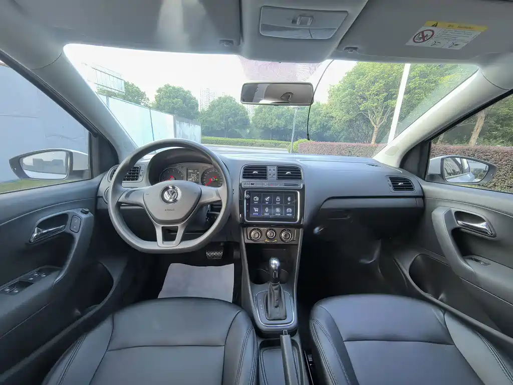 Volkswagen Polo — миниатюра 9