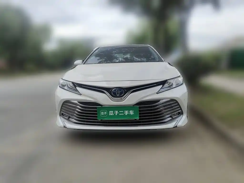 Toyota Camry — миниатюра 24
