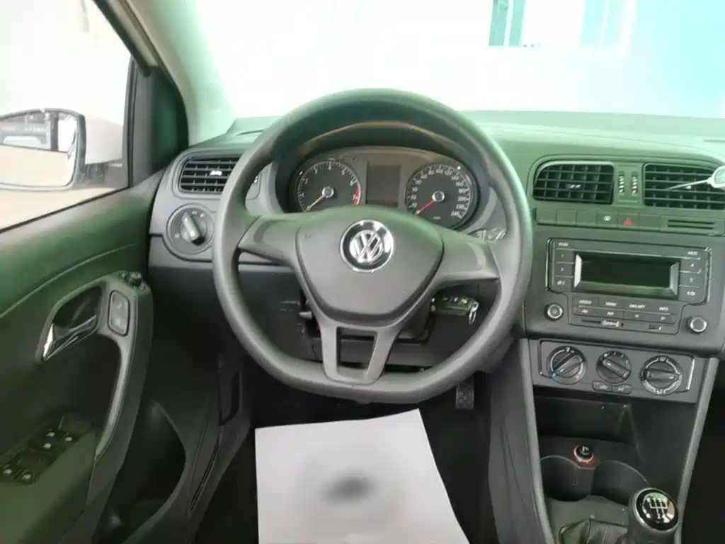 Volkswagen Polo — миниатюра 11