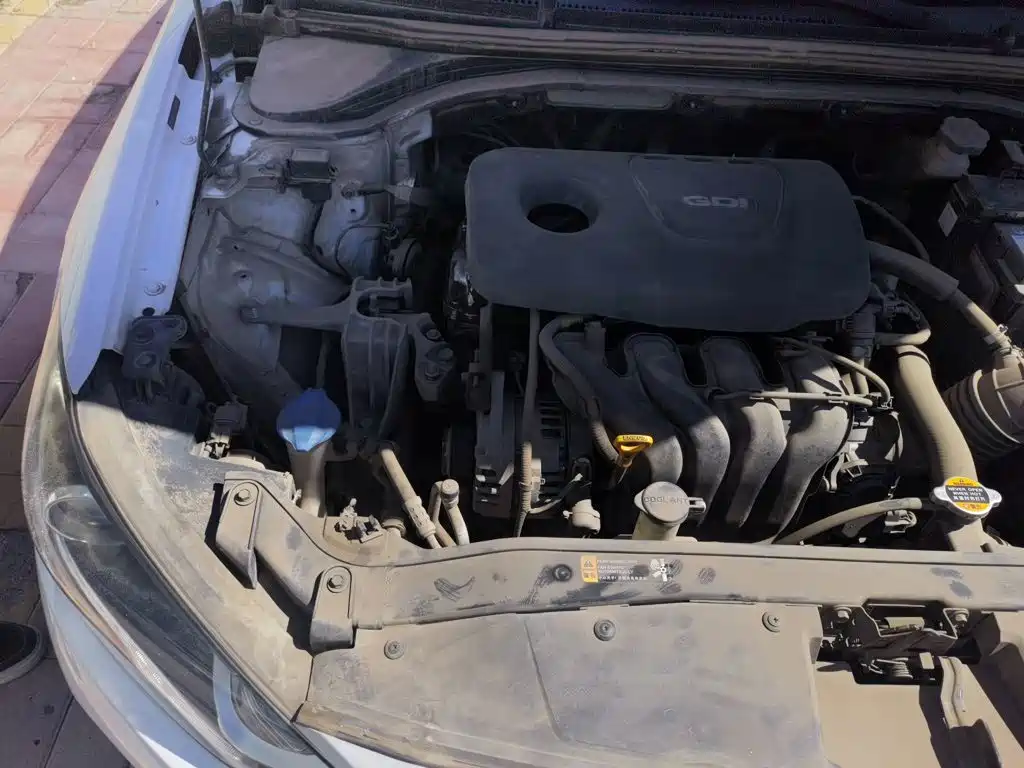 Hyundai Elantra — миниатюра 20