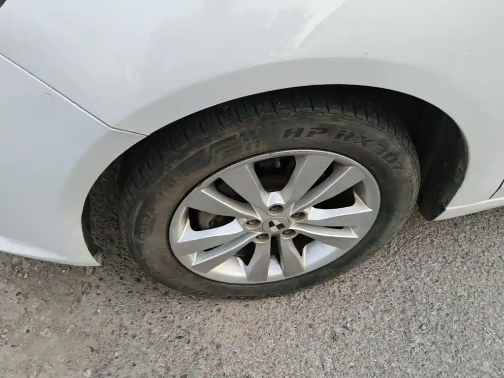 Roewe 360 — миниатюра 23