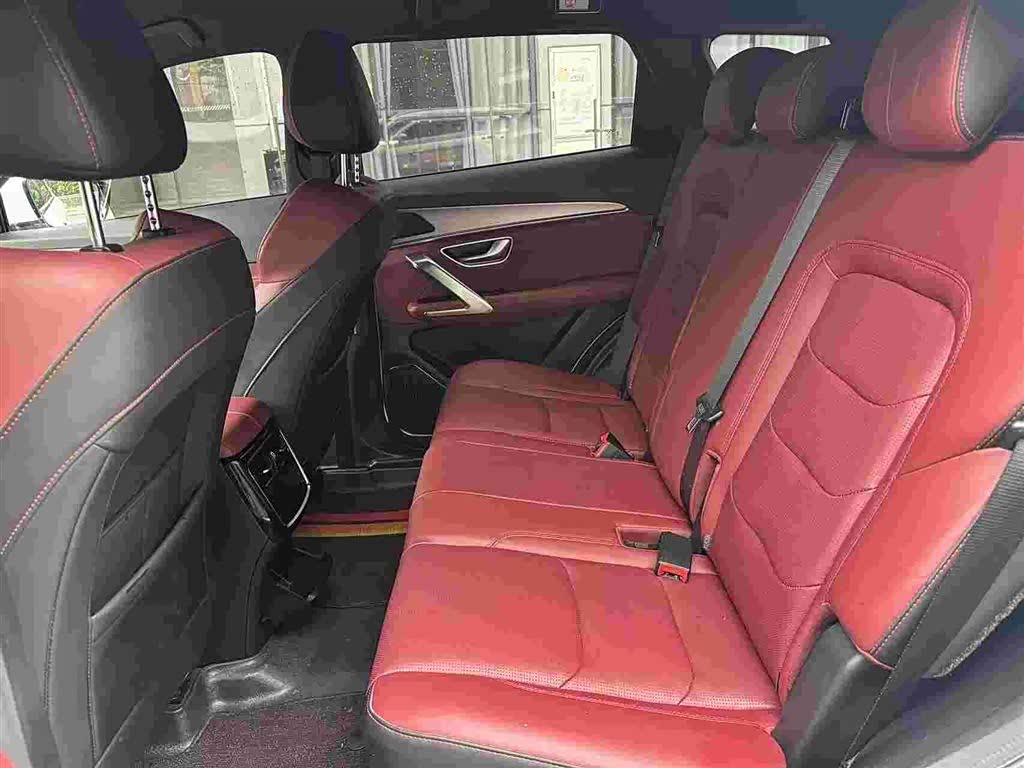 Jetour Jetour X70 PLUS 1.5 л 2024 г. Белый, пробег 40000 км