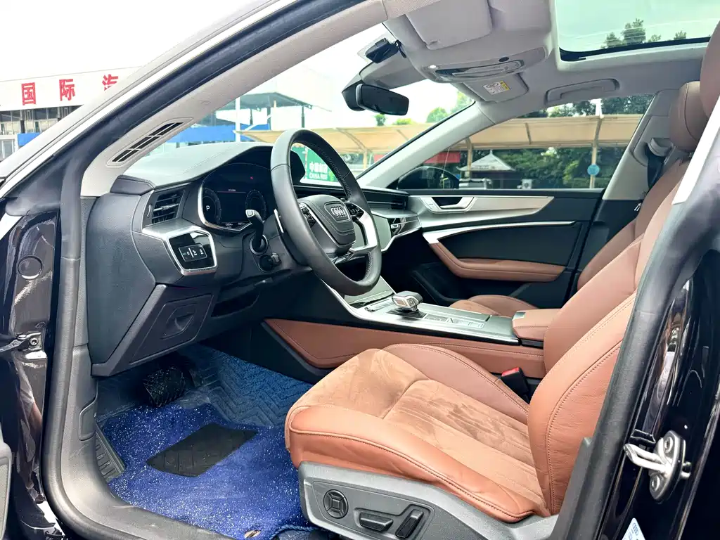 Audi A7L — миниатюра 7