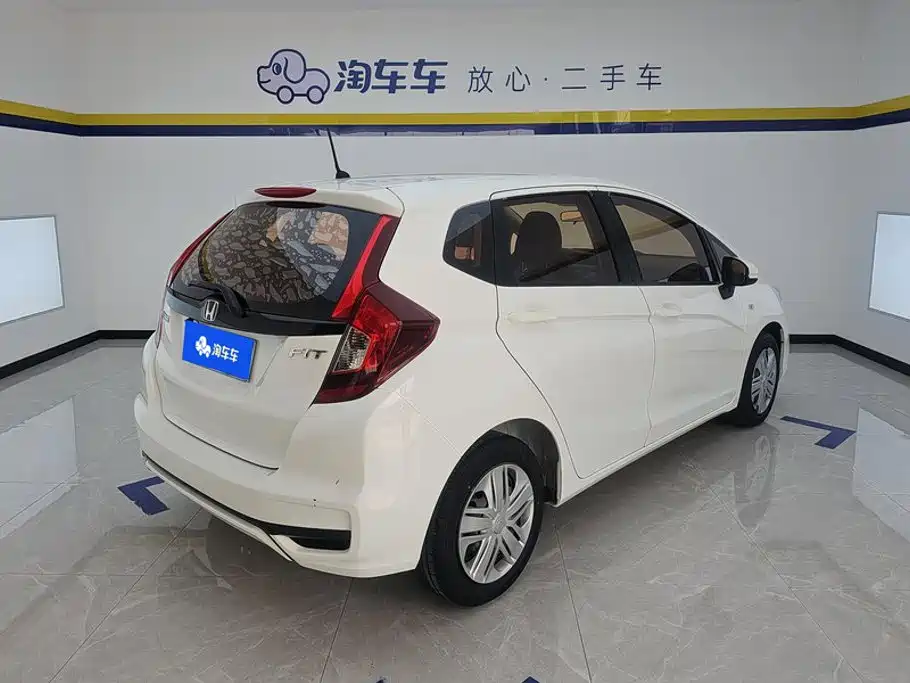 Honda Fit — миниатюра 3
