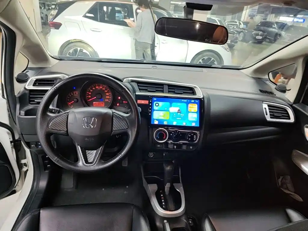 Honda Fit — миниатюра 10