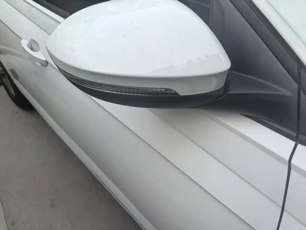 Volkswagen Lavida — миниатюра 6
