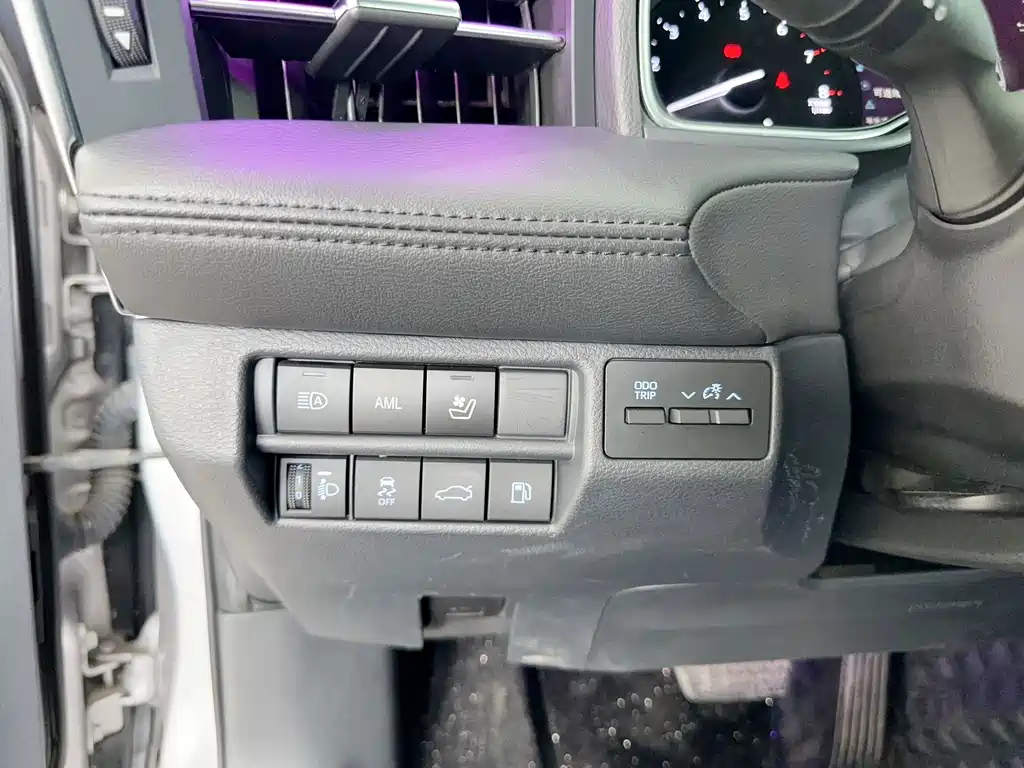 Toyota Avalon — миниатюра 17