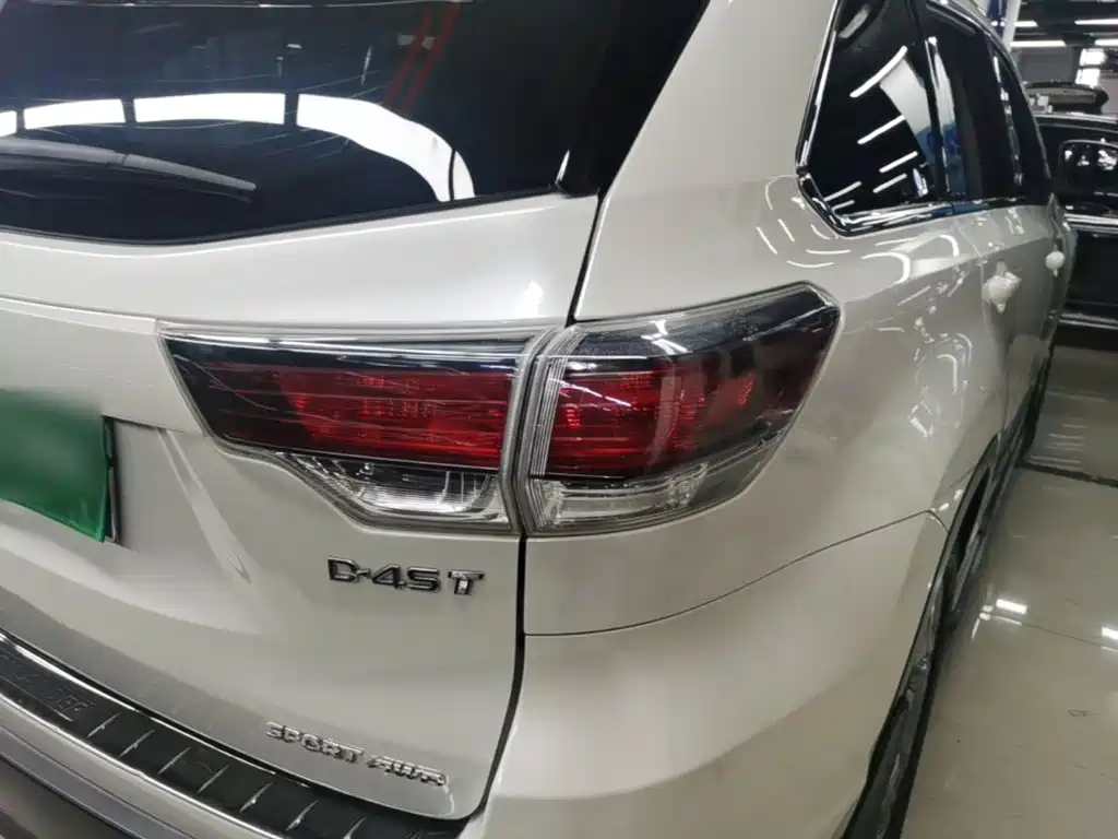 Toyota Highlander — миниатюра 8