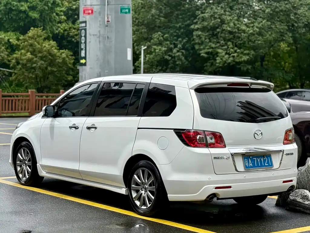 Mazda 8 — миниатюра 6