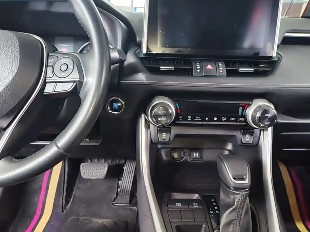 Toyota Wildlander — миниатюра 10