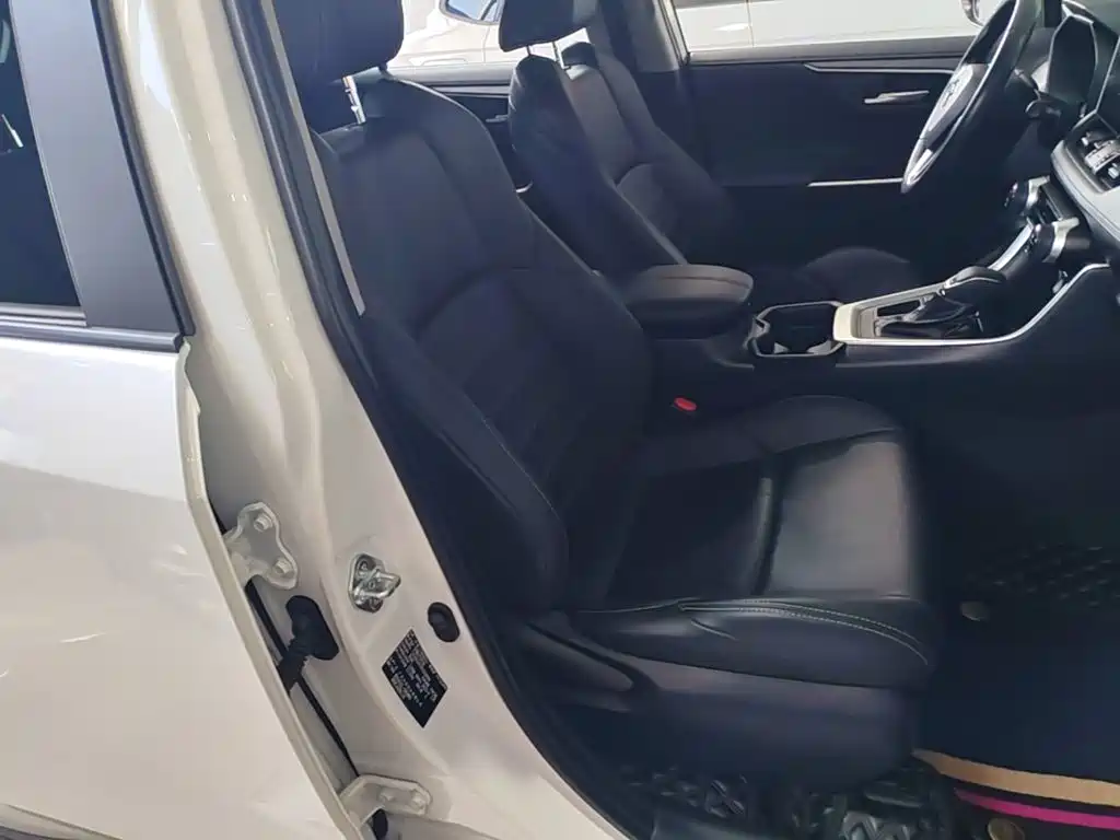 Toyota Wildlander — миниатюра 25