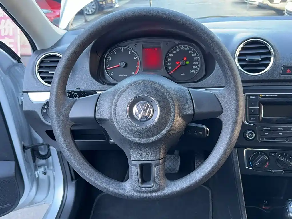 Volkswagen Jetta — миниатюра 3