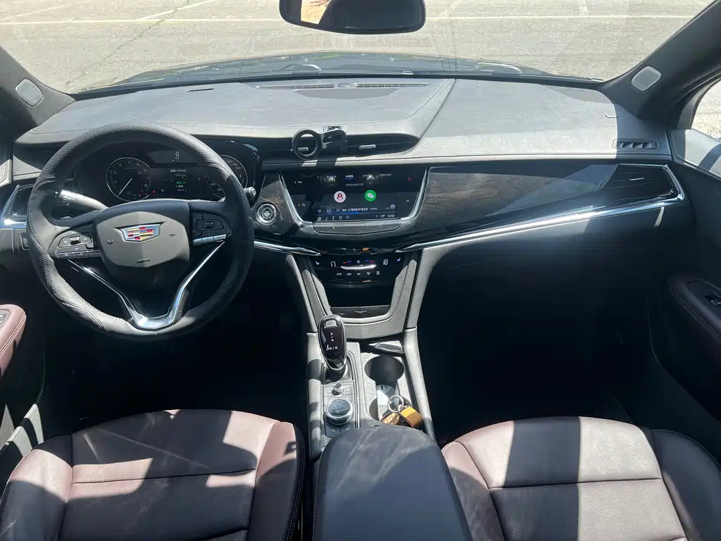 Cadillac XT6 — миниатюра 16